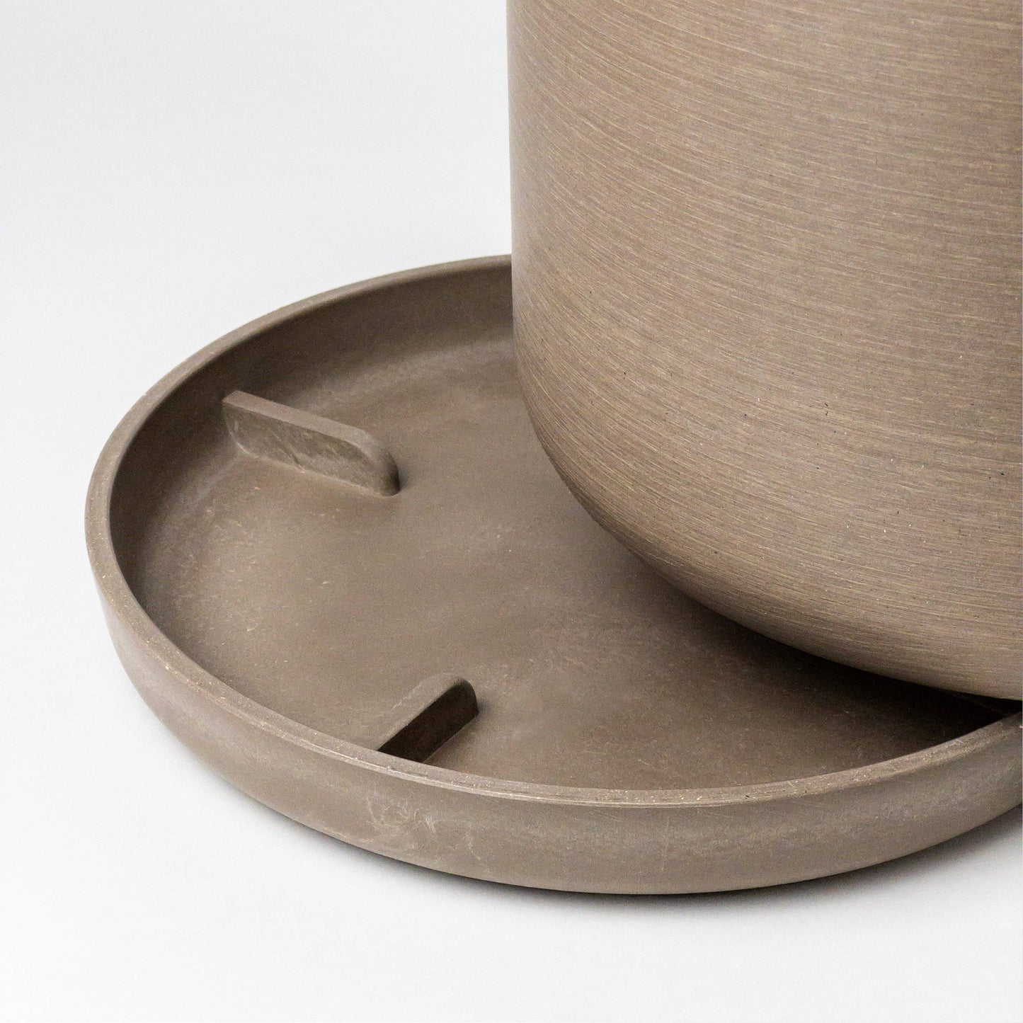 9” Signature Stone Planter & Saucer | Earth Tones: Beachwood