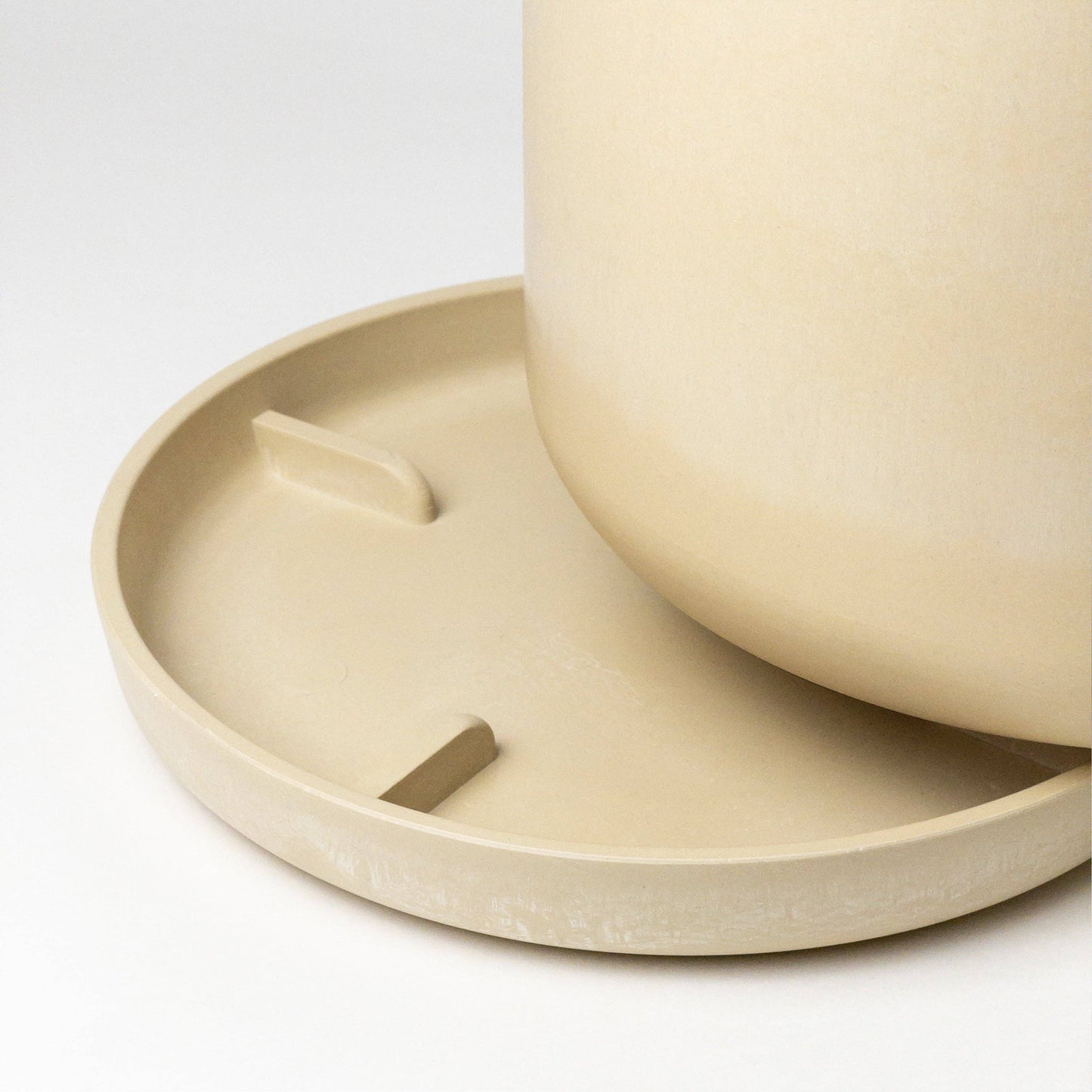 9” Signature Stone Planter & Saucer | Earth Tones: Beachwood