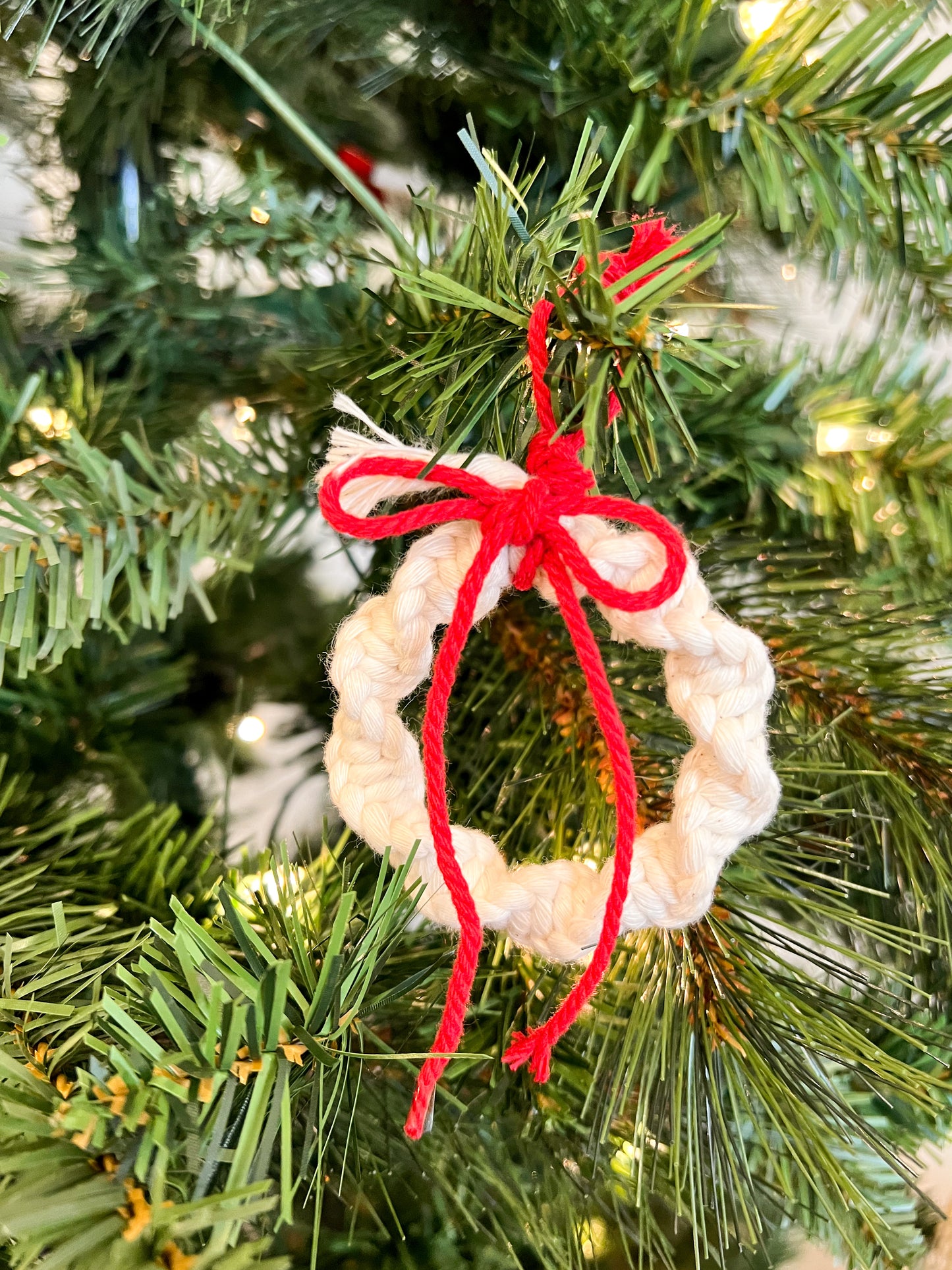 12/8 Macrame Ornament with Megan Burrows